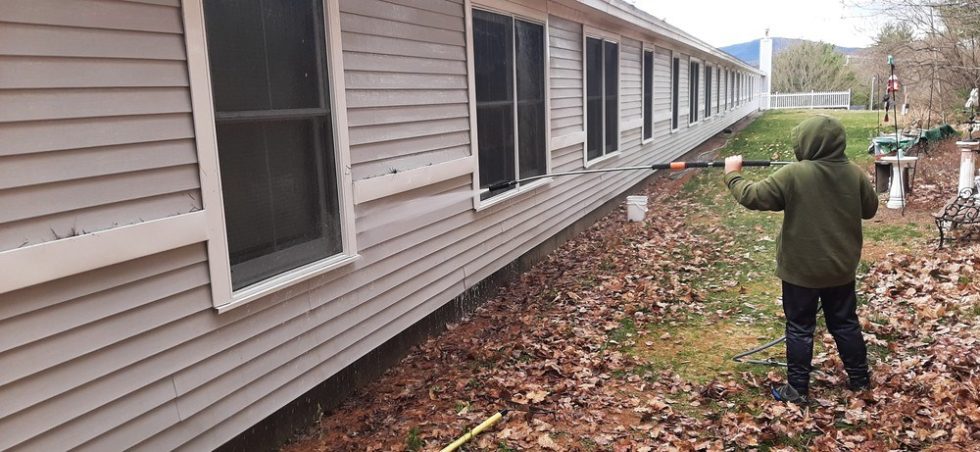 029 G House Vinyl Siding Cleaning by ACME