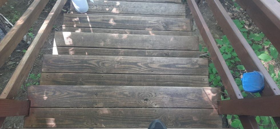 053 G Deck Pressure Washing Staining by ACME
