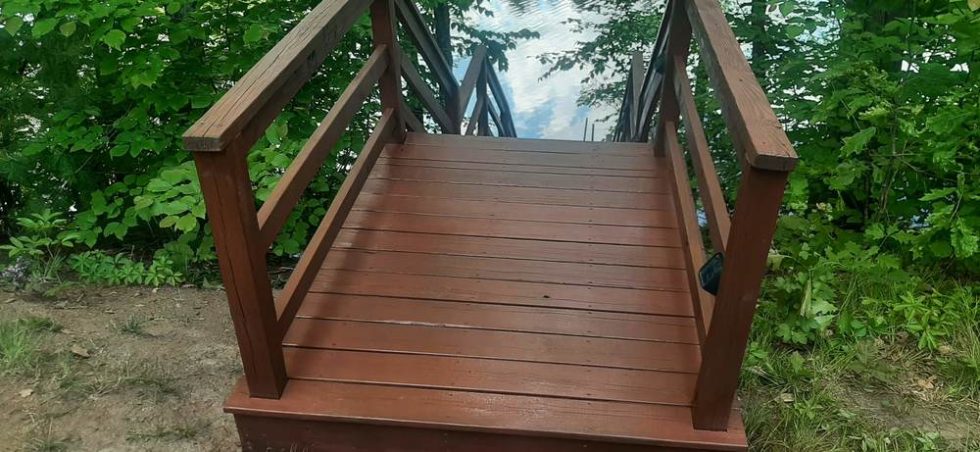 054 G Deck Pressure Washing Staining by ACME