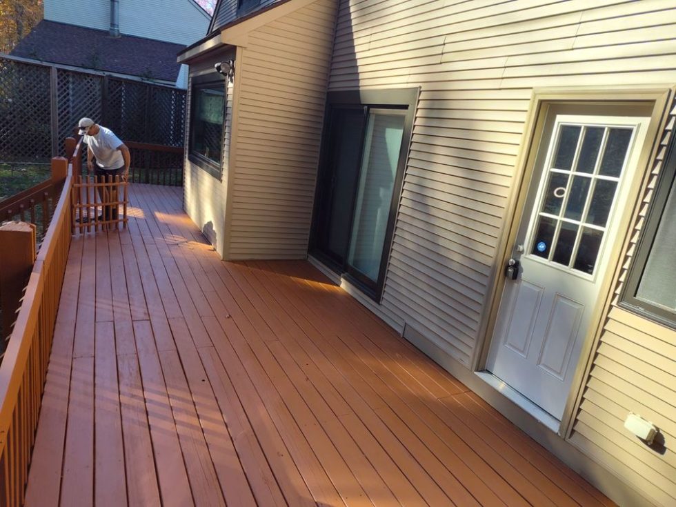 073 G Deck Pressure Washing Staining by ACME
